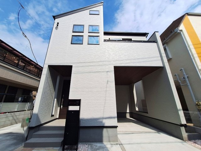 【外観】 | 練馬区谷原1丁目　新築一戸建住宅　全1棟　（成増店） | 長期優良住宅認定、ZEH水準をみたした省エネ住宅。
