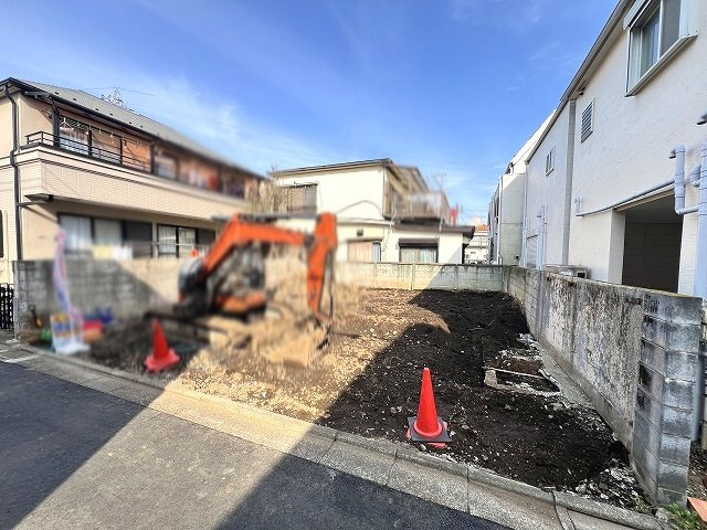 【外観】 | 練馬区谷原1丁目　新築一戸建住宅　全1棟　（成増店） | 足元から暖まる床暖房をリビングに標準装備。