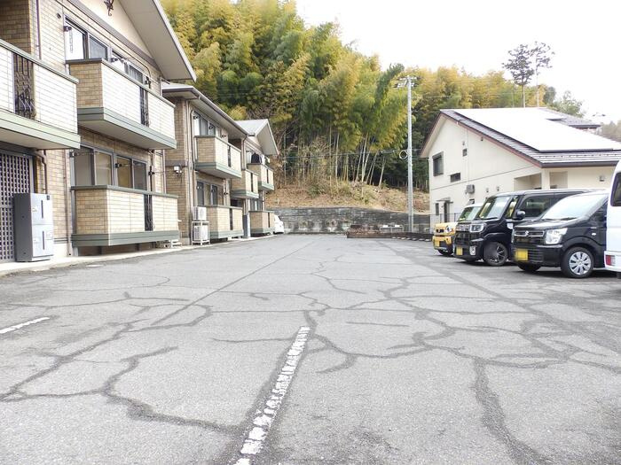 ラ･ヴェール　A棟の駐車場