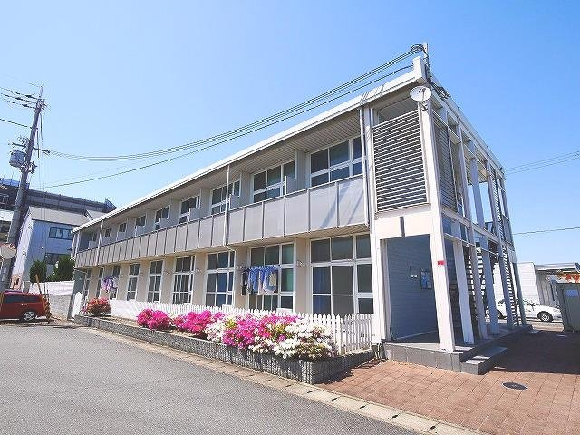 レオパレス冨田Ⅲ