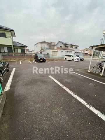 マンション東柴第二の駐車場