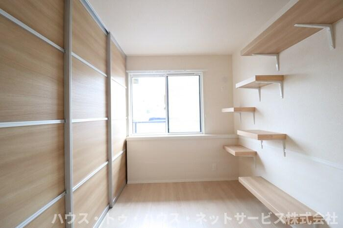 キャリコマルモの寝室