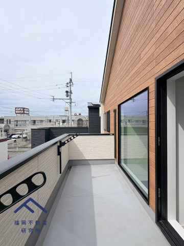 早良区飯倉８丁目　戸建てのバルコニー