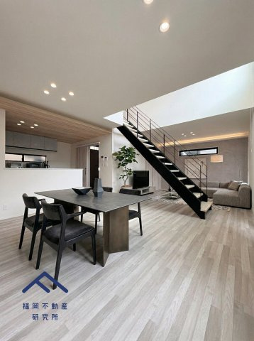 早良区飯倉８丁目　戸建ての居間・リビング