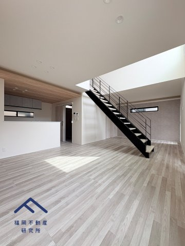 早良区飯倉８丁目　戸建ての居間・リビング