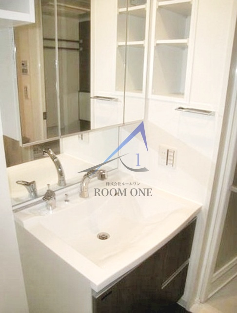 ＡＸＡＳ四谷３丁目の洗面所|洗面台です。