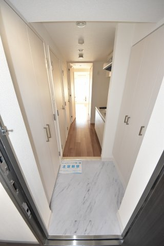 レオンコンフォート難波リオの玄関