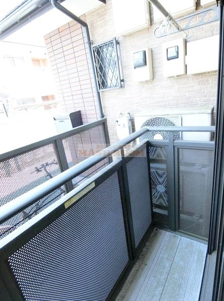 杉並区上井草２丁目のアパートのバルコニー