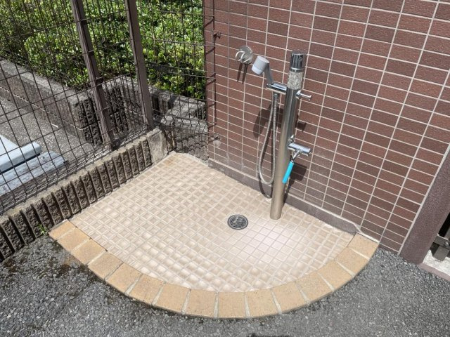 フィスナレジデンスセンター南 のその他|ペット専用の足洗い場があります♪