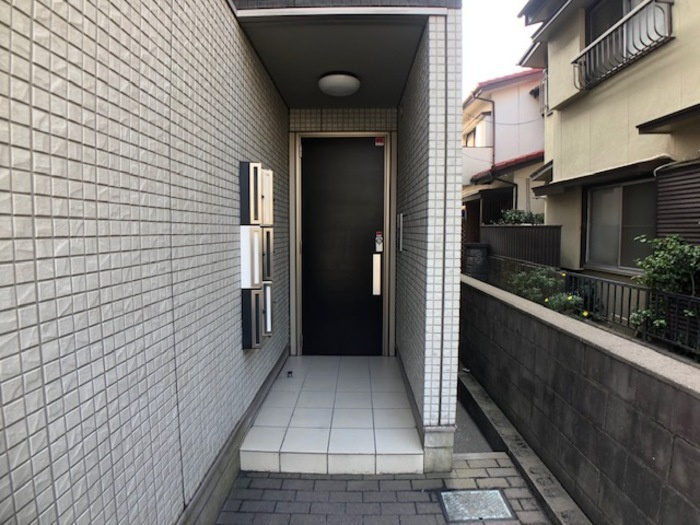 【エントランス】