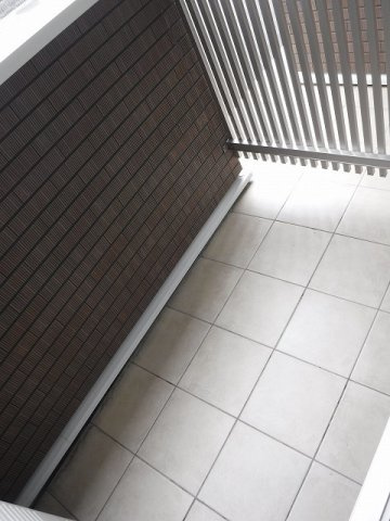 トゥジュールのバルコニー