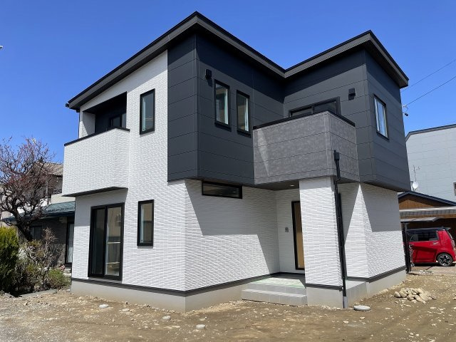 女鳥羽2丁目　新築建売住宅の外観