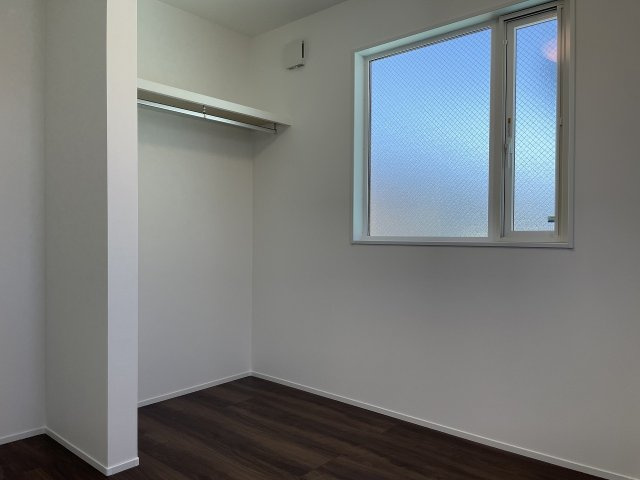 女鳥羽2丁目　新築建売住宅の洋室