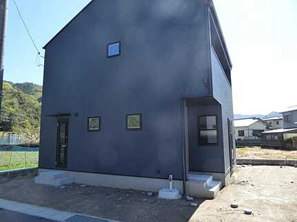 安佐北区深川7丁目の前面道路含む現地写真