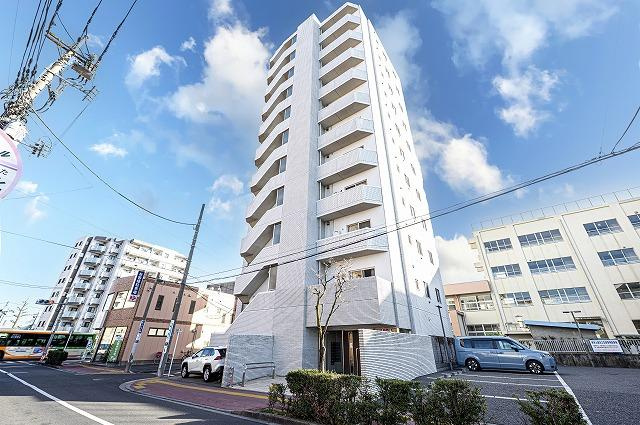 ラ・アトレ梅島の外観|ドキドキの新生活も、安心してスタート。ぴったりの住まいを見つけませんか？クランディアが一緒に住まい選びをサポートします‼　まずは、お気軽にお問合せください　＃クランディア