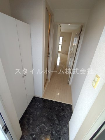 【玄関】 | デルフィ・カーサ | イメージ写真です。