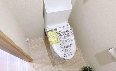 上尾ハウス２号棟のトイレ|コンパクトで使いやすいトイレです