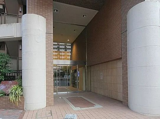 朝日クレスパリオ王子のエントランス