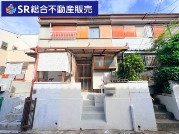 六万寺町1丁目中古テラスハウスのキッチン|毎日、ご家族と顔を合わせられる造りになっています！