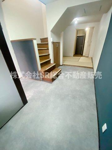 六万寺町1丁目中古テラスハウスのキッチン|使いやすいダイニングキッチンです