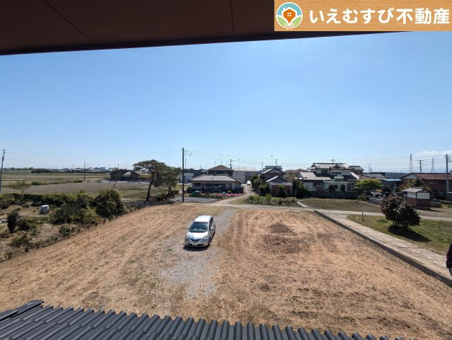 熊谷市上之　中古戸建の展望|高い建物が無く開放感のある展望
バルコニーからの展望も開けていてのどかな景色が望めます。日当りも良いですね♪
