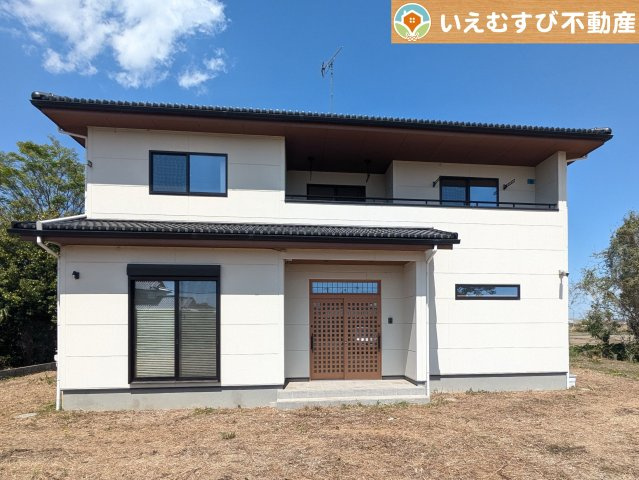 熊谷市上之　中古戸建の外観|清潔感ある白を基調としたシンプルモダンな落ちついた外観！
是非ご内覧ください！実際に現地を見たり内覧してみると夢が膨らみますよね♪