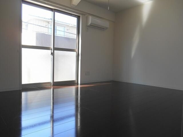 グランフォレストの居間・リビング