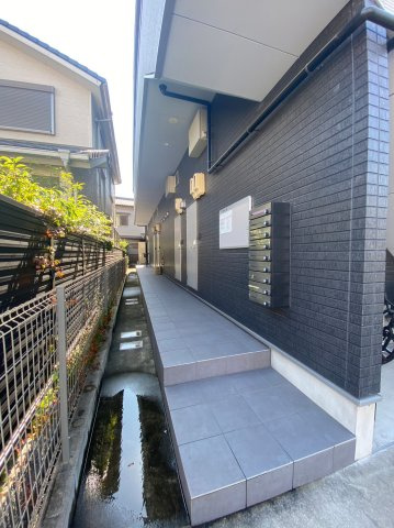リブルゾン　名古屋市賃貸　仲介手数料無料のエントランス