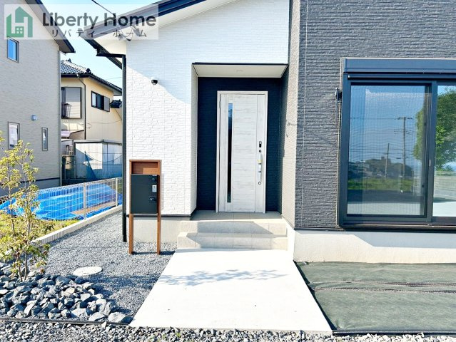 日立市東大沼町4丁目　2号棟　新築戸建のエントランス