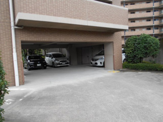 【駐車場】
