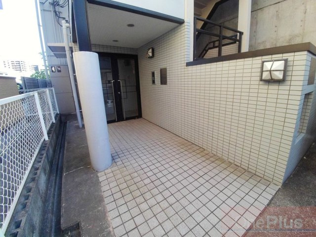 モトヤマヒルズのエントランス