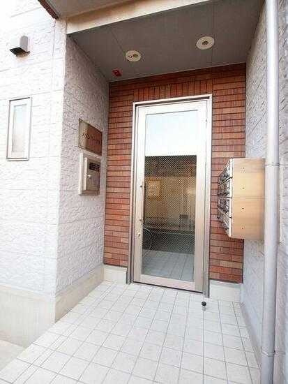 荒川区町屋３丁目の賃貸マンションのエントランス