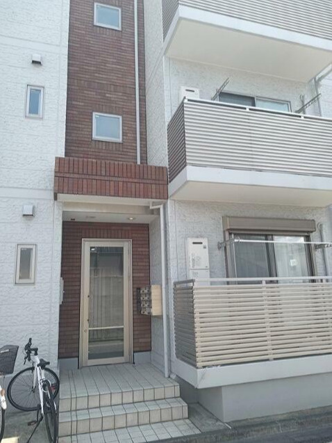 荒川区町屋３丁目の賃貸マンションのエントランス
