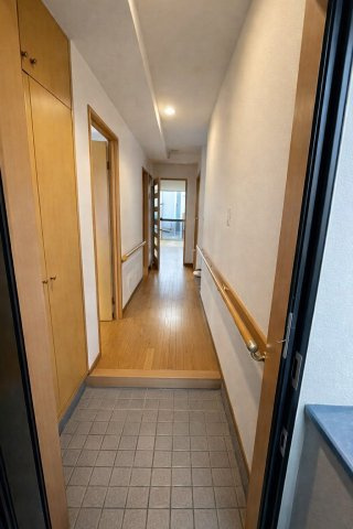 東京都新宿区西早稲田1丁目　1棟売りビル【高橋ビル】「早稲田駅徒歩8分」の玄関