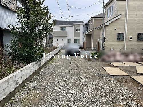 【仲介手数料０円】寒川町一之宮2丁目　中古一戸建ての前面道路含む現地写真|寒川町一之宮2丁目　中古一戸建て