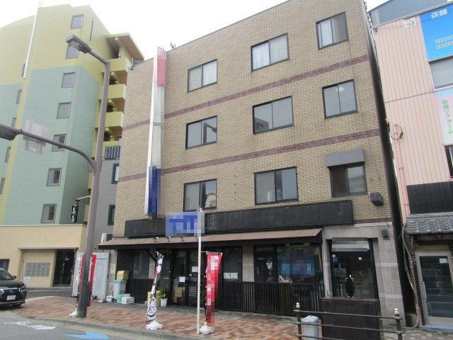 大阪市北区菅栄町のビルの外観