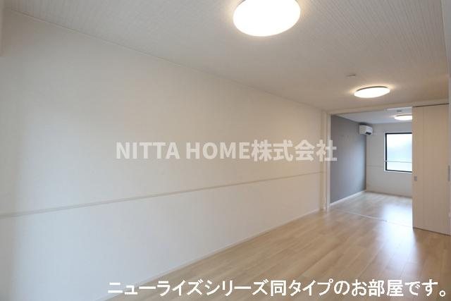ベル・エクラⅡの居間・リビング|【完成イメージ図】広々１３．３帖のリビングルーム☆