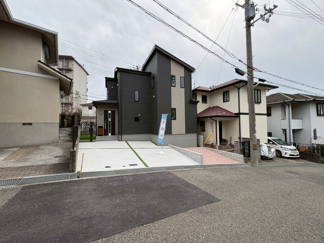 桃山台2丁目 新築戸建ての前面道路含む現地写真|前面道路含む現地写真です