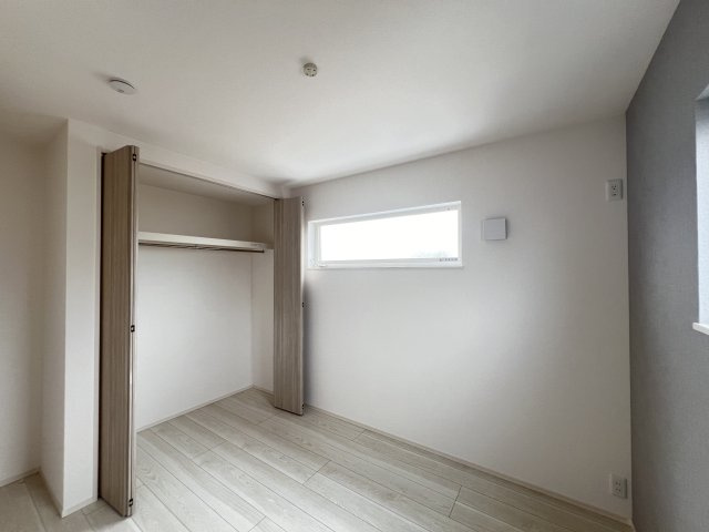 橿原市第1新賀町　全1棟の子供部屋|洋室5.2帖　クローゼット付き