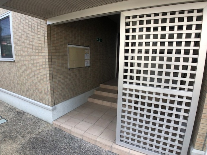 【エントランス】