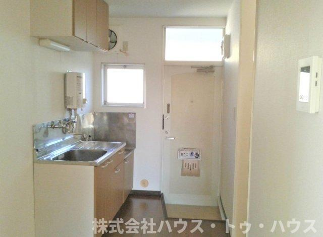 ワンダーヒル豊四季の玄関