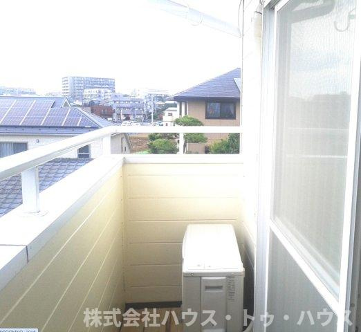 ワンダーヒル豊四季のバルコニー