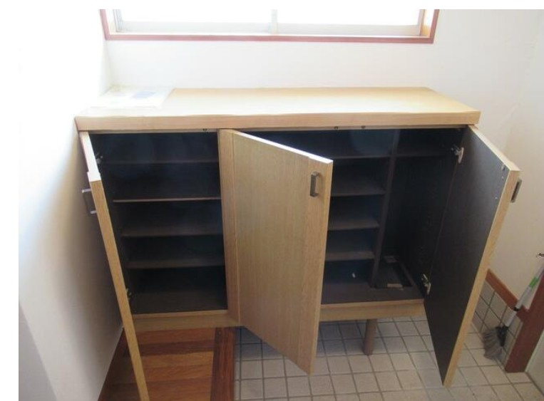 福島市上鳥渡字山王　中古戸建の玄関