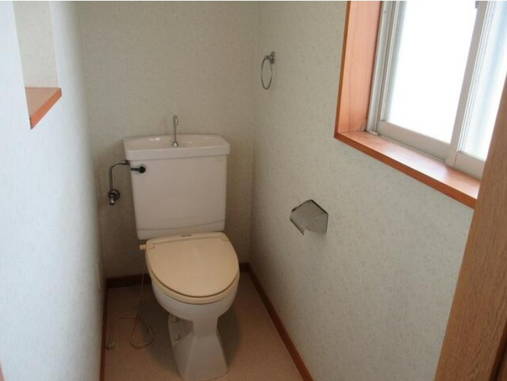 福島市上鳥渡字山王　中古戸建のトイレ