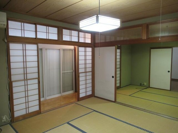 福島市上鳥渡字山王　中古戸建の和室