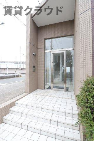 プラザヤマトニのエントランス|ゆとりのあるエントランスです