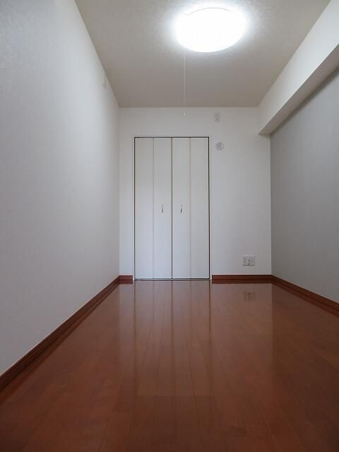 サンパレス駒込壱番館の洋室