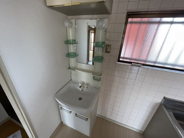 メゾン高千穂の洗面所