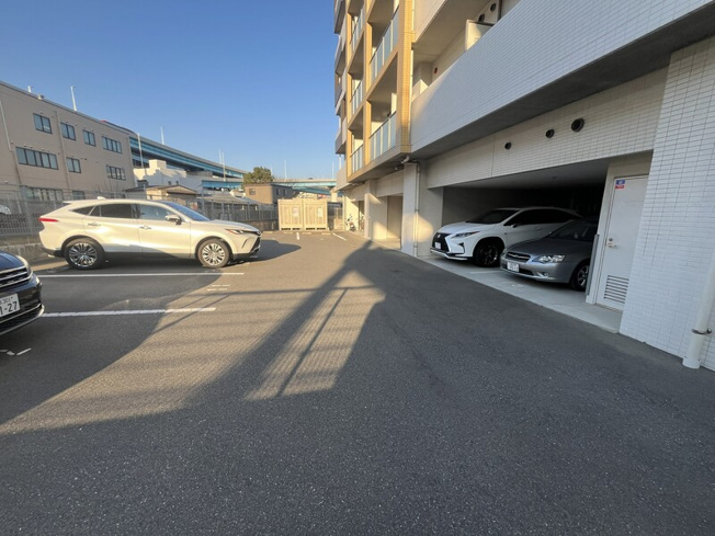 【駐車場】 | ラファセグランビア博多　★プライスホームなら仲介手数料が割引価格です！★