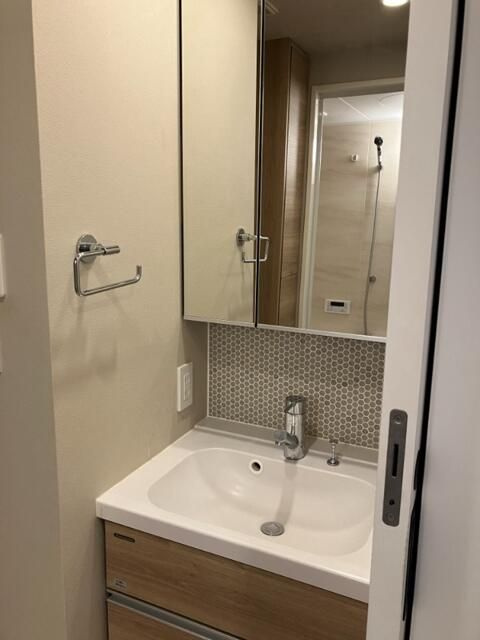 イニシア新宿早稲田の洗面所